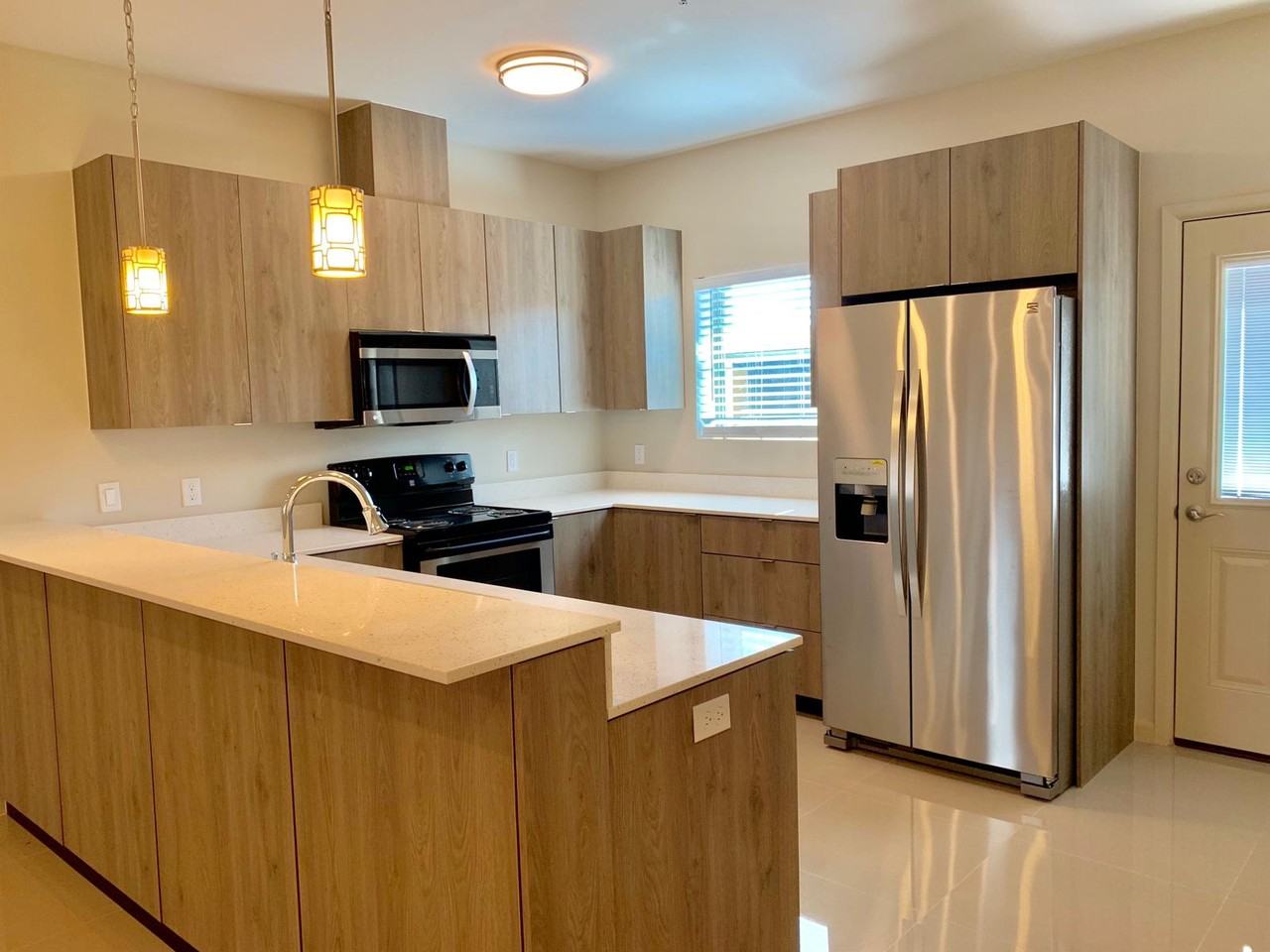 410 Newport Avenue #3B2-5B - Photo 4 of 16