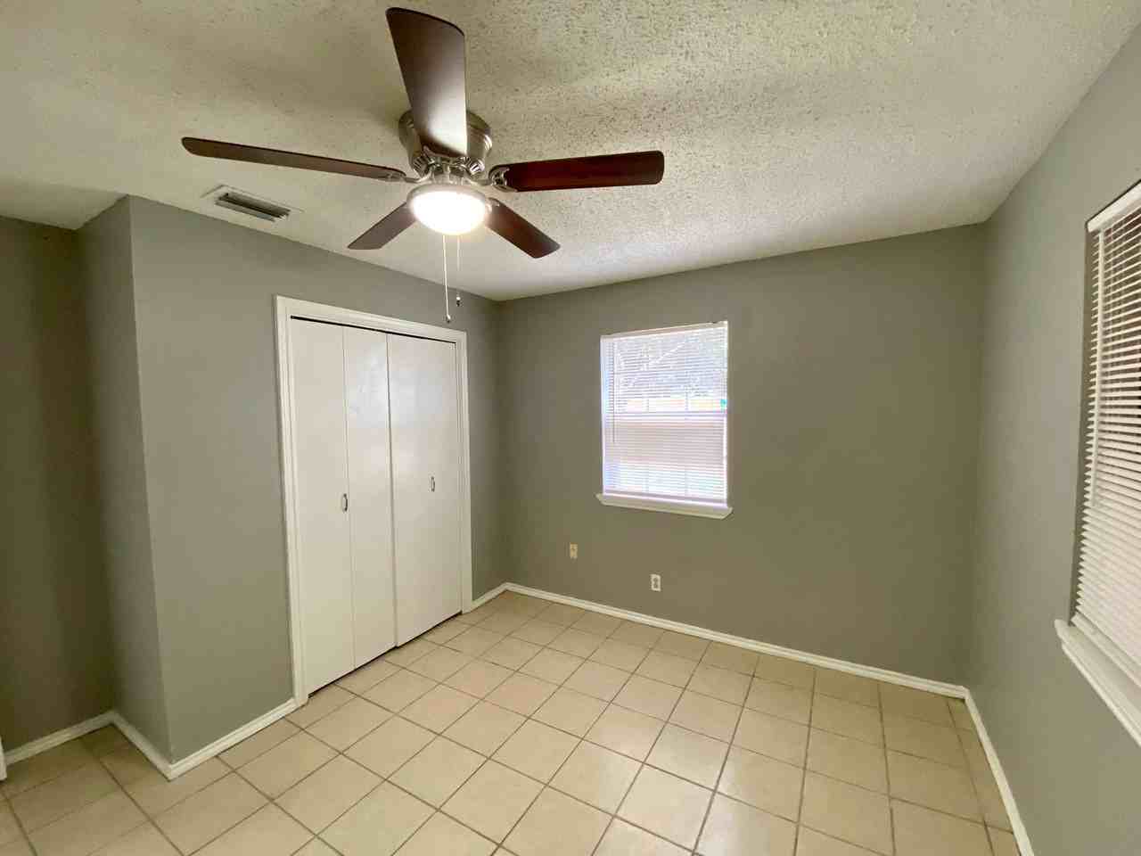 506 506 N Mc Coll Rd #2B1B - Photo 5 of 6