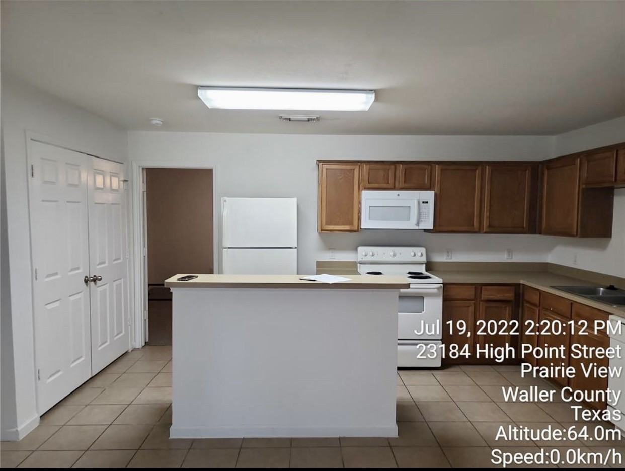 23170 High Point St #A - Photo 2 of 7