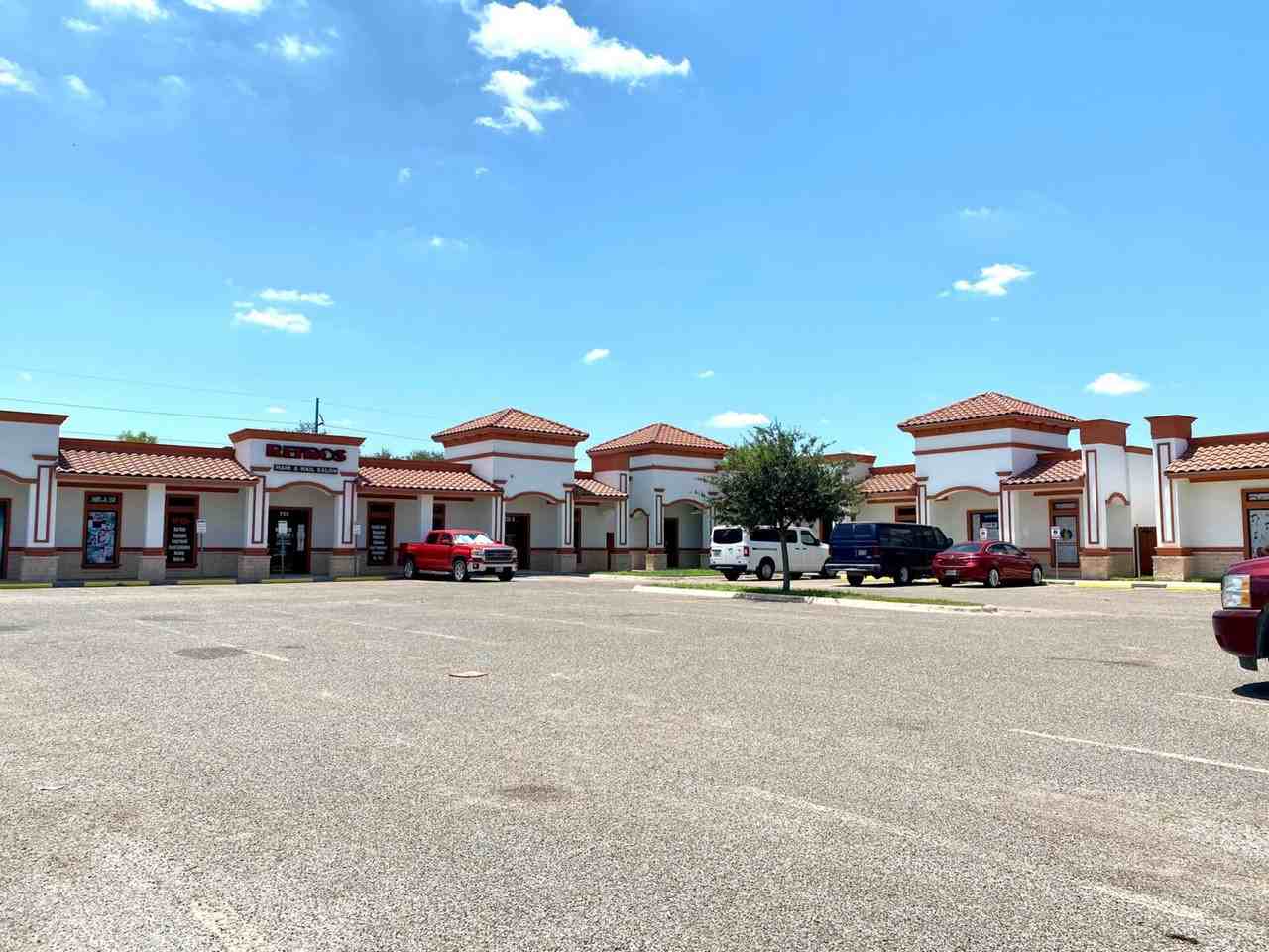 725 S Raul Longoria Rd #725 - Photo 2 of 4