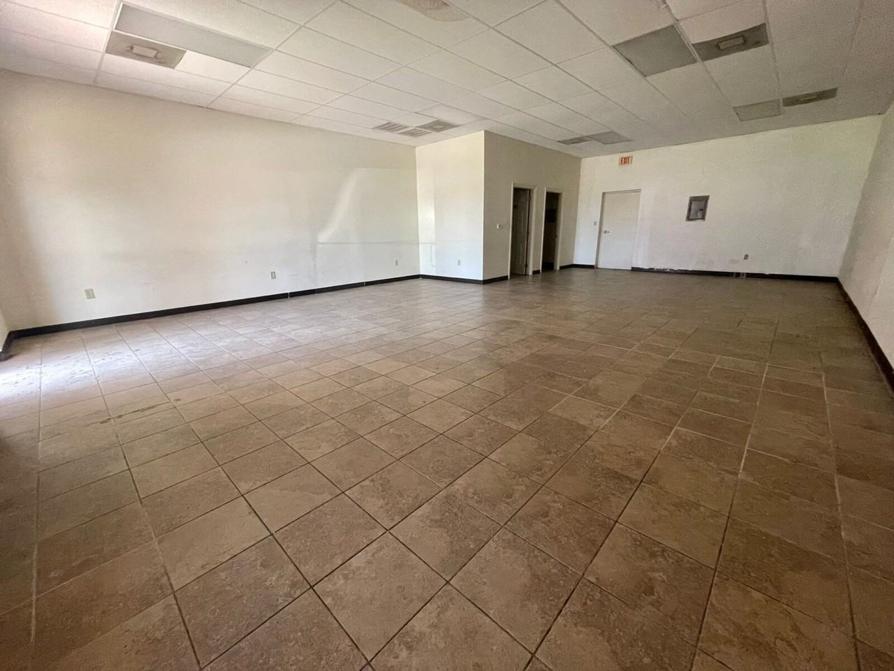 725 S Raul Longoria Rd #725 - Photo 4 of 4