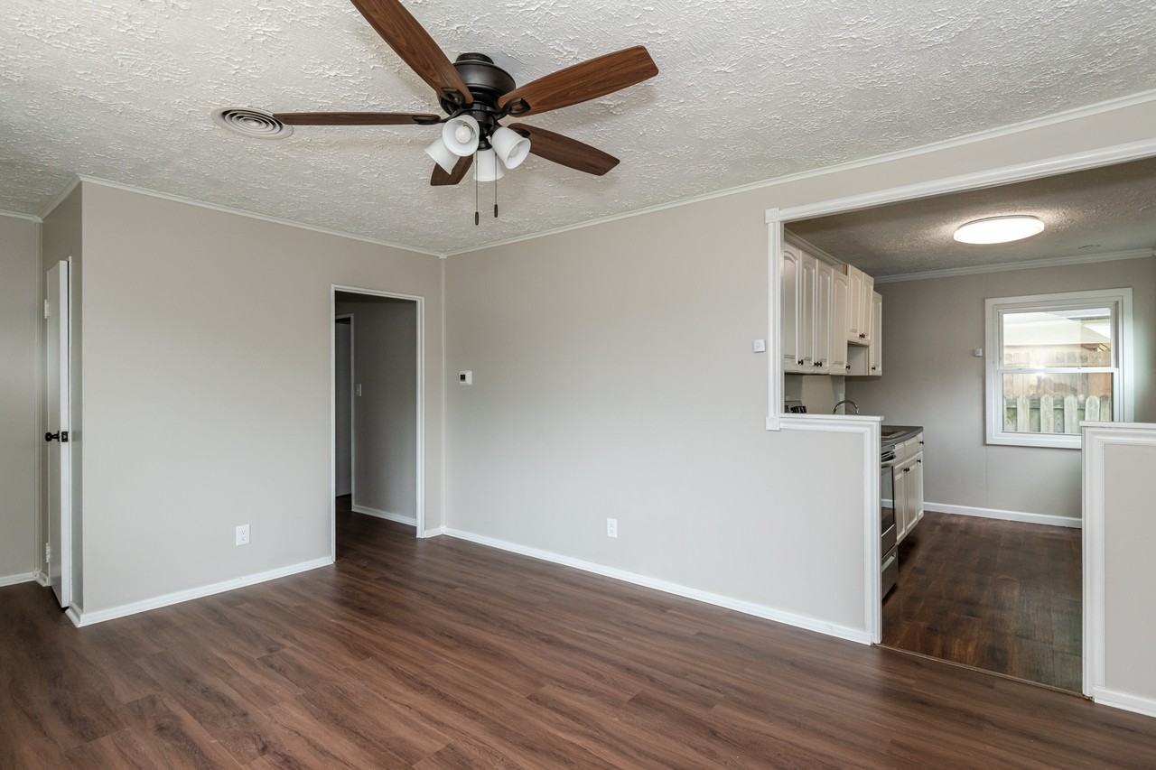 1116 N 8th St #NA - Photo 5 of 27