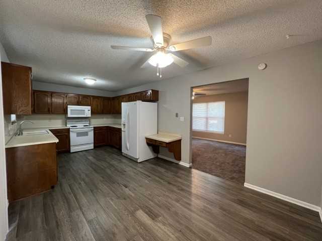 212 Sw 26th St #NA - Photo 4 of 22