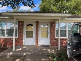 featured image of 819 E Lindsey St #NA
