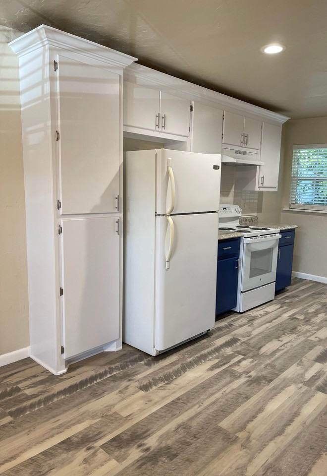 819 E Lindsey St #NA - Photo 7 of 26