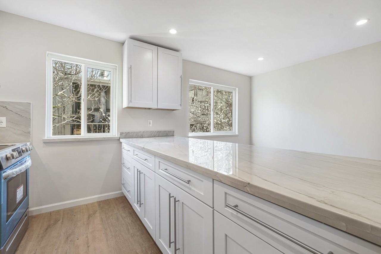 155 Pearl St #308 - Photo 3 of 19