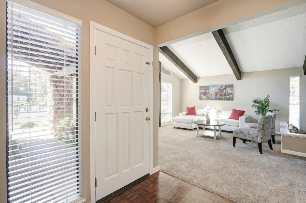 9101 Yount Ct #NA - Photo 3 of 32