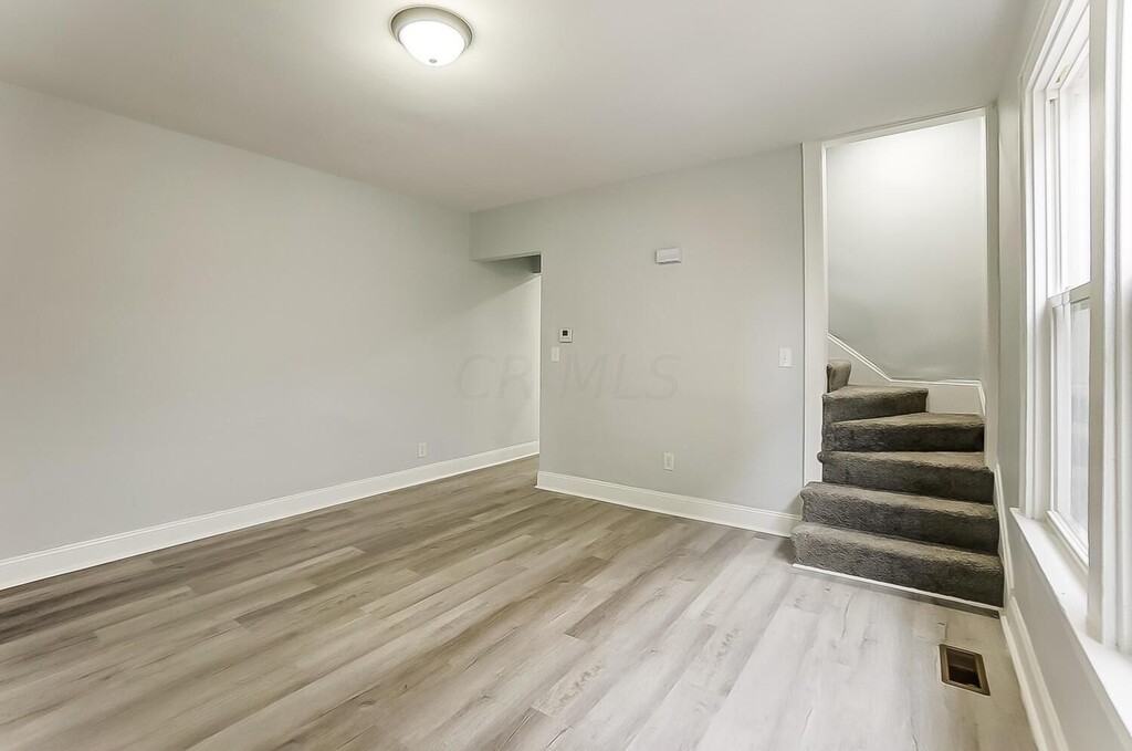 725 Fairwood Ave #NA - Photo 7 of 19