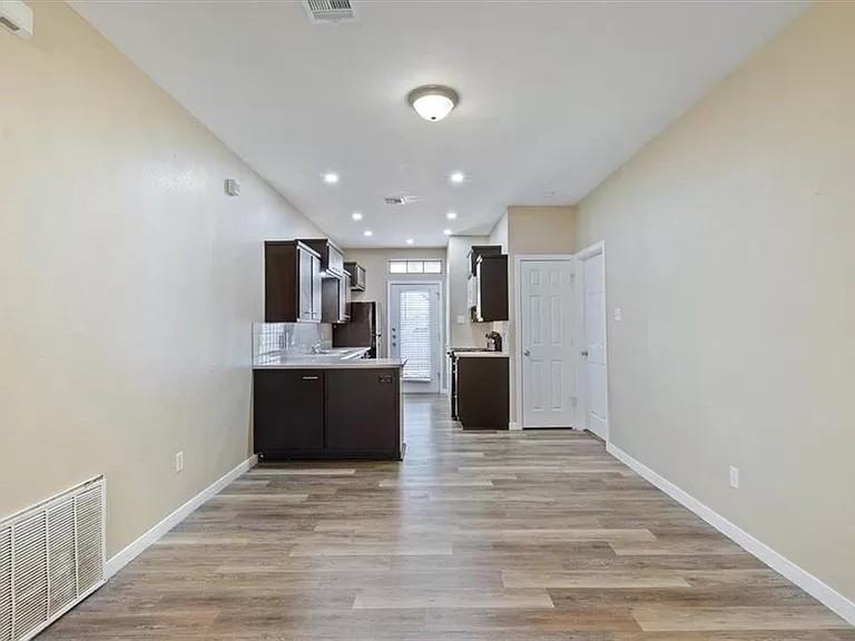 1907 S 17th St #A - Photo 2 of 18