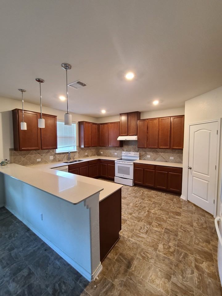 132 Everglades Ave #NA - Photo 2 of 15