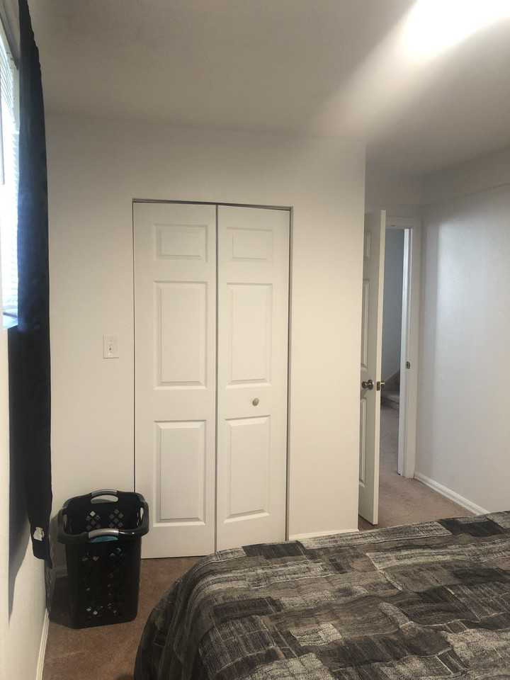 1529 Poplar Ave #NA - Photo 6 of 16