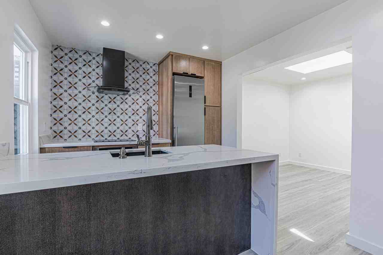 658 Elm St #2 - Photo 7 of 18