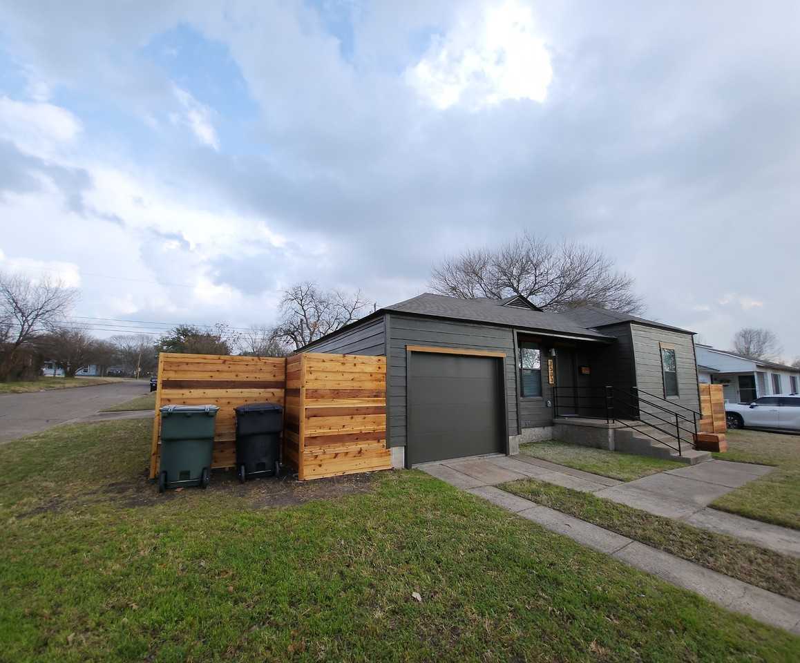 1503 S 15th St #NA - Photo 2 of 24