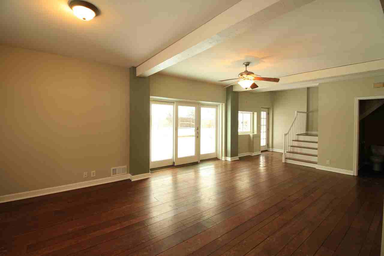 23026 N 1st St #NA - Photo 3 of 18