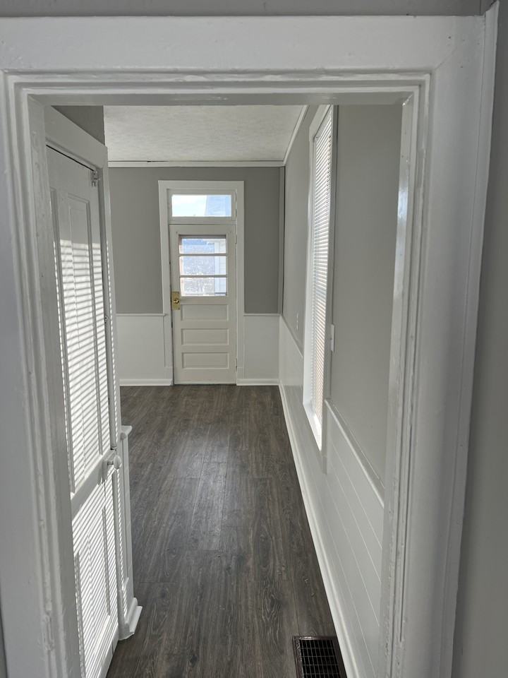 706 Morton St #NA - Photo 2 of 13