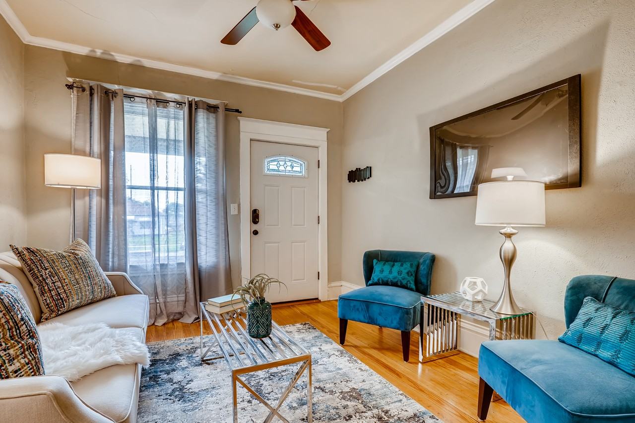2441 N Vine St - Photo 2 of 16
