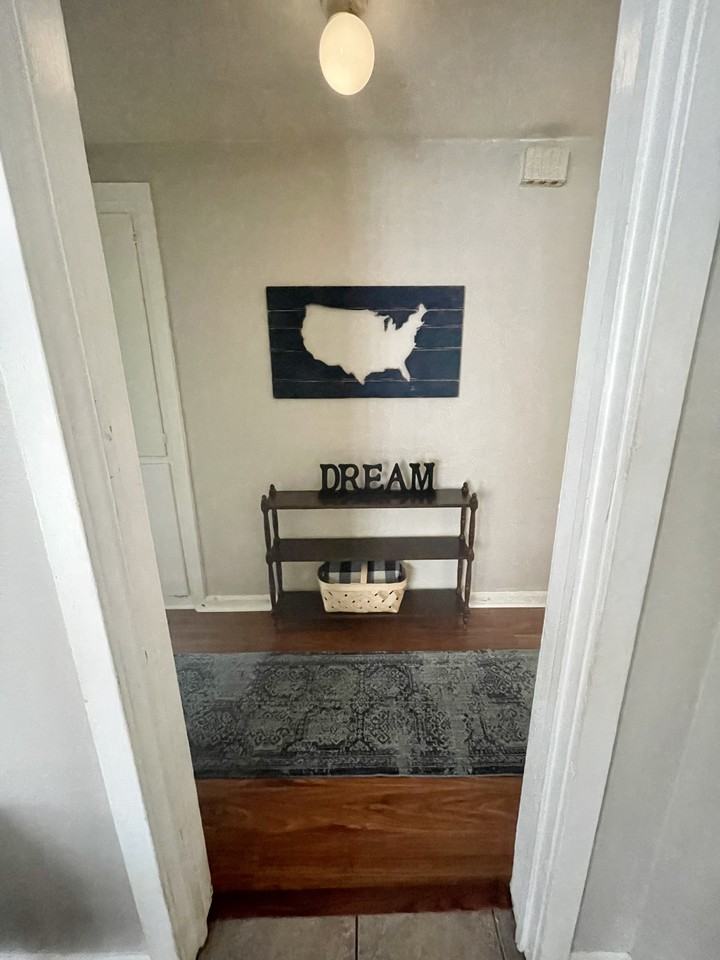 302 Mccartha Dr #NA - Photo 7 of 16