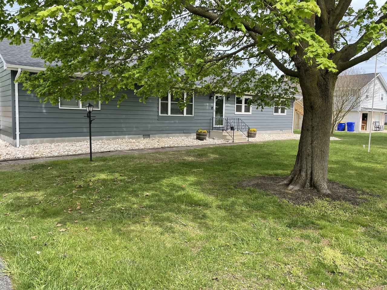 18429 Linden Ln #NA - Photo 3 of 40