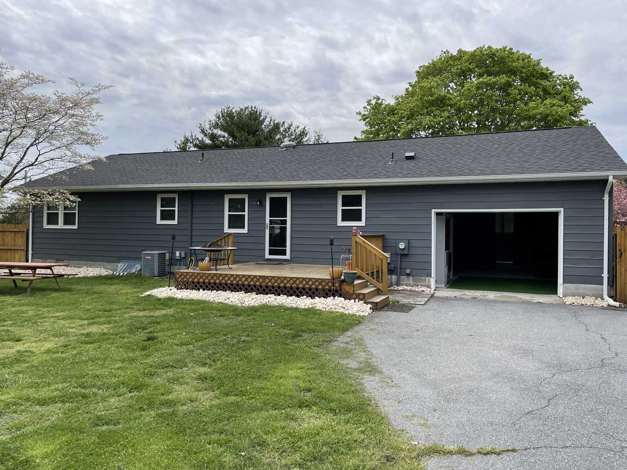 18429 Linden Ln #NA - Photo 6 of 40