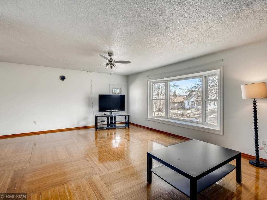 1649 Fernwood St #1 - Photo 7 of 29