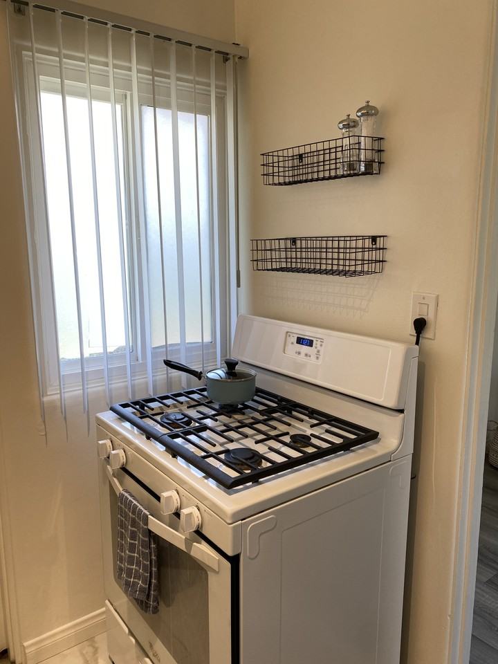 928 Chalcedony St #928 - Photo 6 of 17