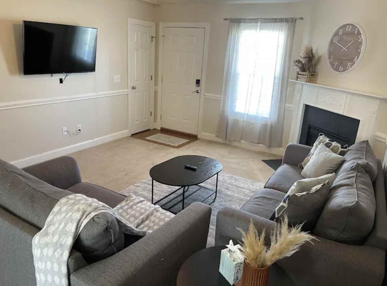 3608B Palmer Dr #NA - Photo 2 of 9