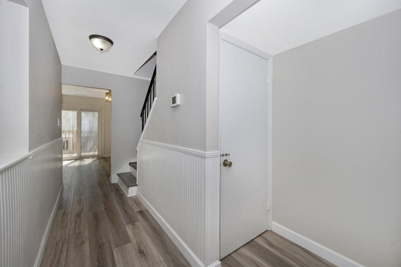 1473 Chatham Ct - Photo 3 of 23
