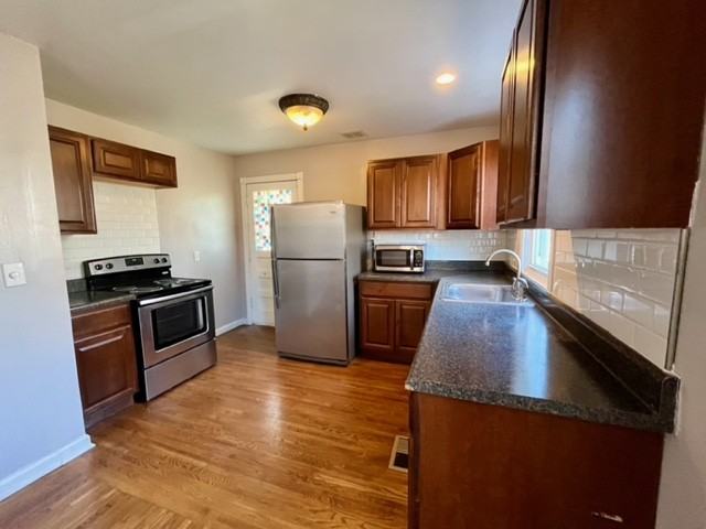 2221 Sadler Ave #NA - Photo 2 of 15