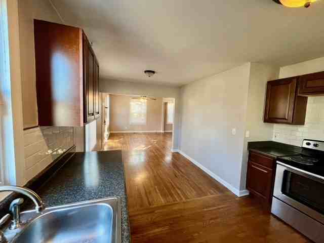 2221 Sadler Ave #NA - Photo 3 of 15