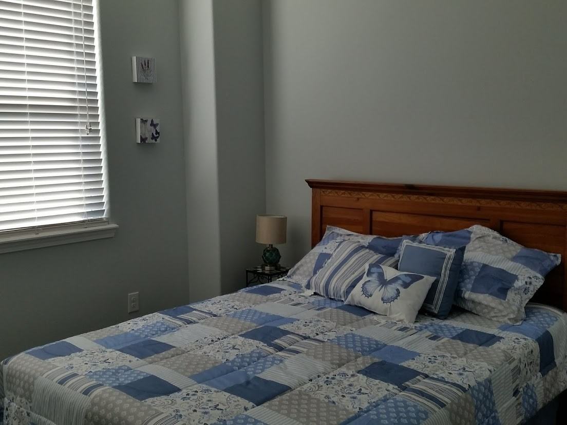 509 S Guadalupe St #E - Photo 7 of 8