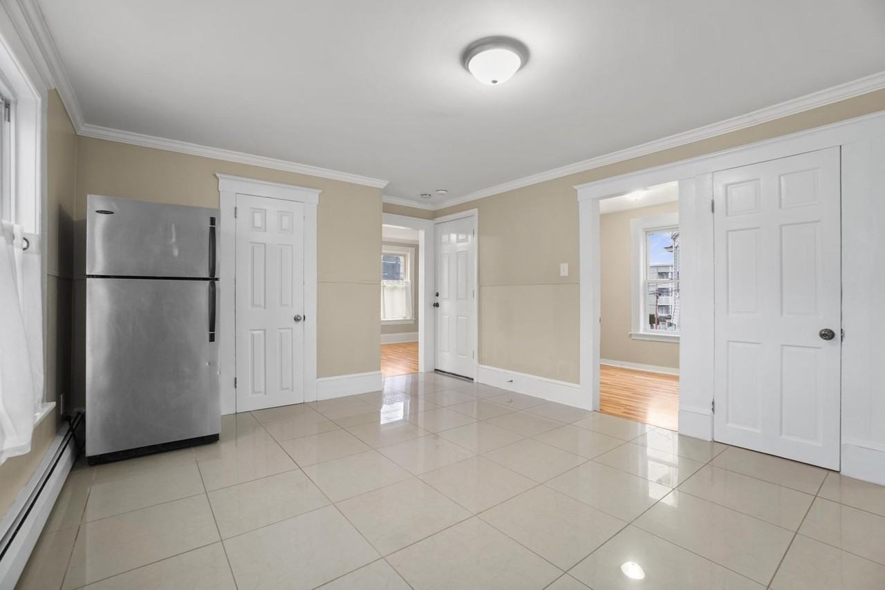 119 Andover St #2 - Photo 4 of 20