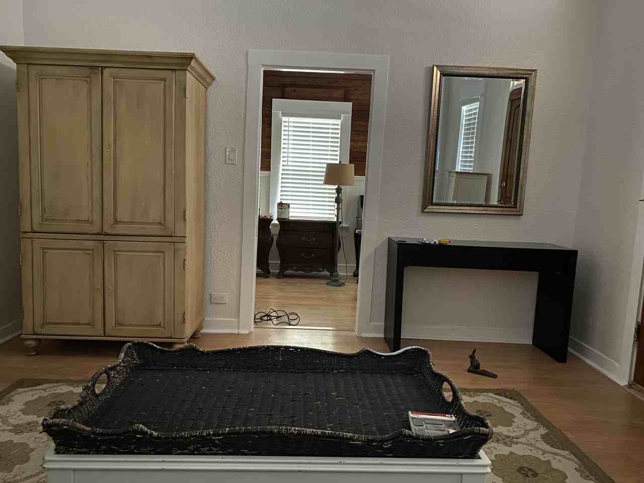 1009 Gillespie St #NA - Photo 4 of 21