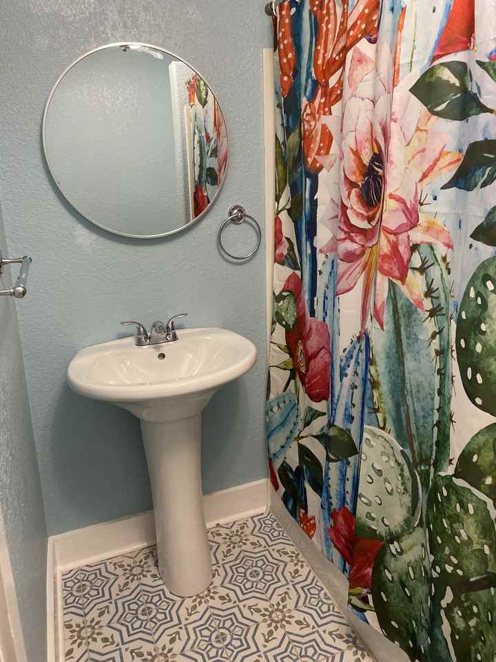 1009 Gillespie St #NA - Photo 5 of 21