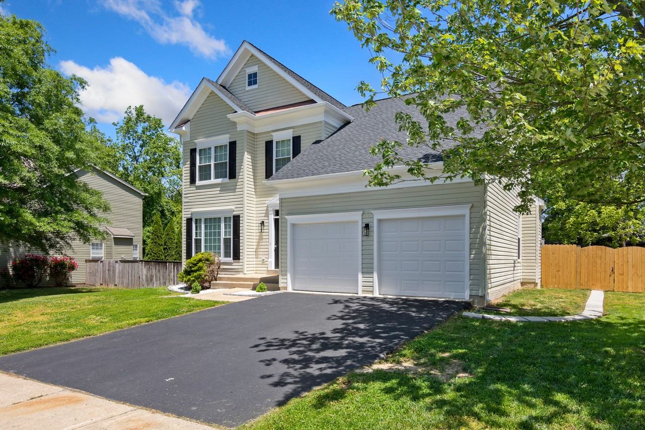 9120 Banleigh Ln #NA - Photo 2 of 50