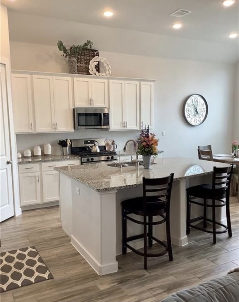 148 Emerald Garden Road #NA - Photo 3 of 17