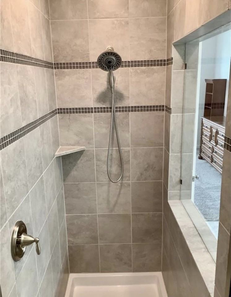 148 Emerald Garden Rd Unit B #NA - Photo 7 of 17