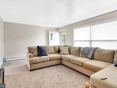 2040 E Market St #1 - Photo 2 of 8