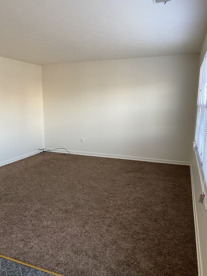 1140 Wadewood Ct #NA - Photo 3 of 19