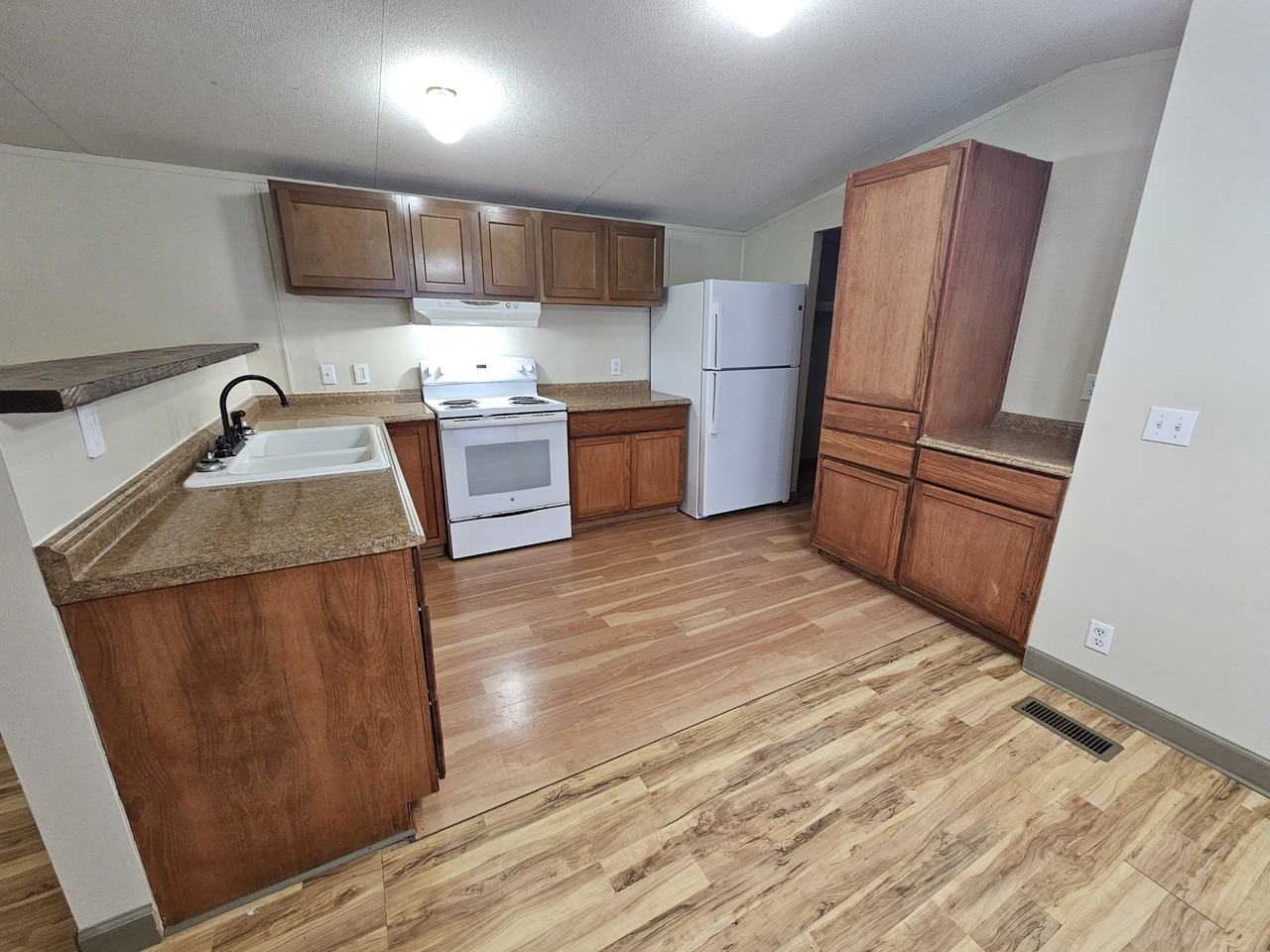 2840 Us Highway 190 E #NA