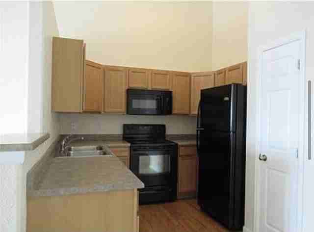 1535 Monterey Rd #230 - Photo 3 of 18