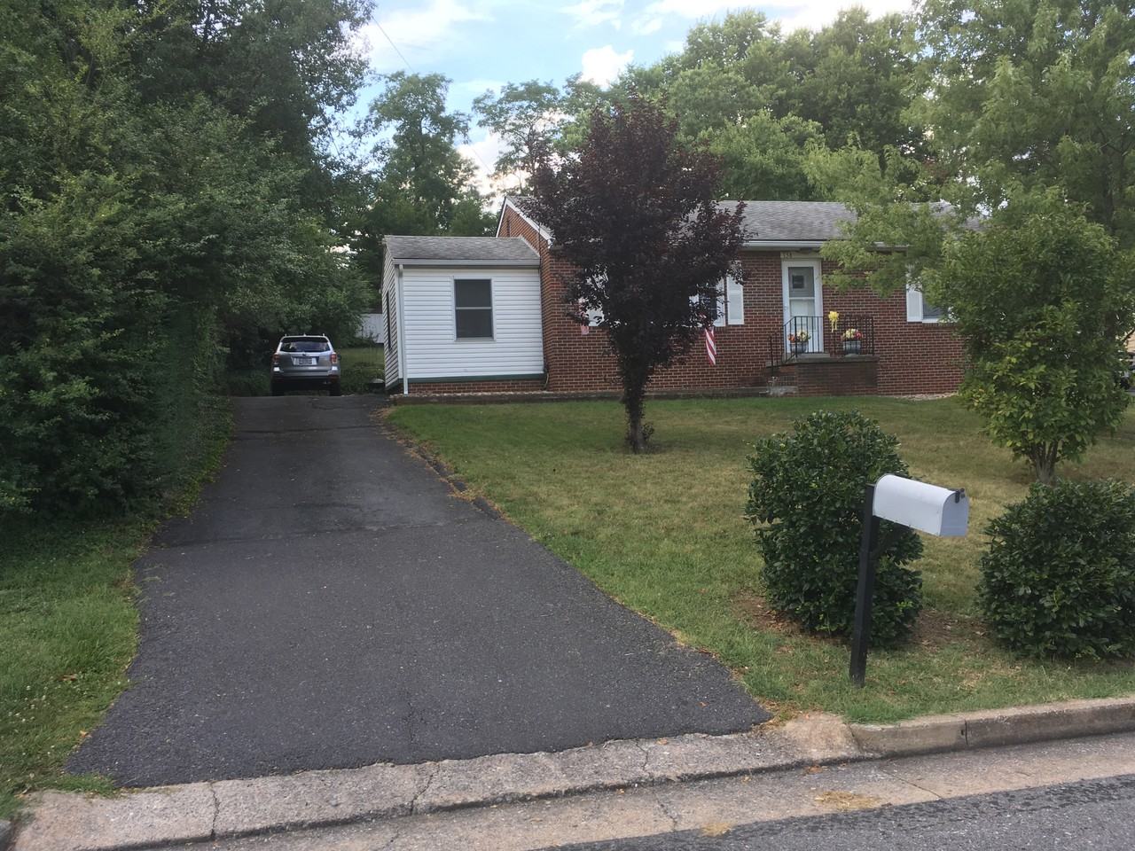 738 Spring Pkwy #NA - Photo 2 of 11