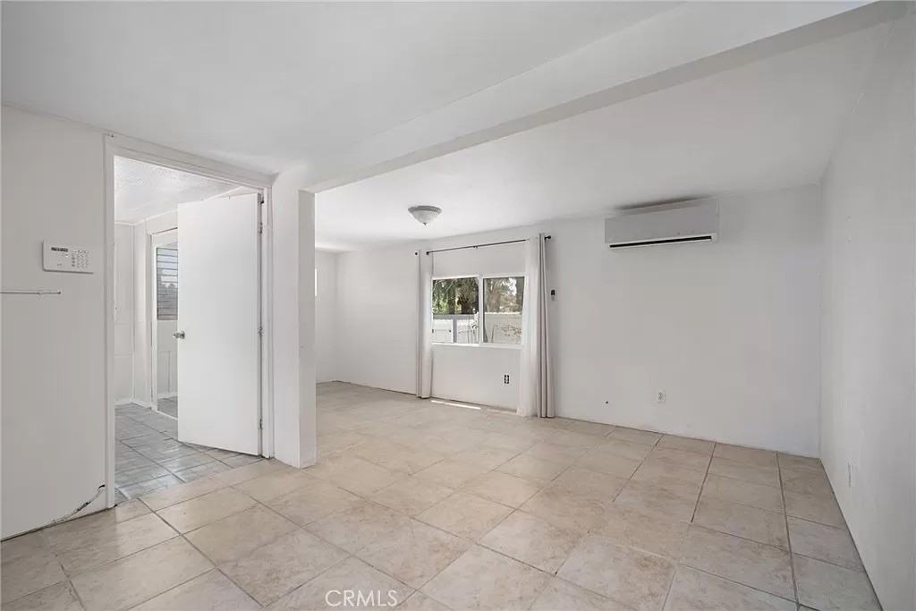 1500 E San Rafael Dr #NA - Photo 3 of 9