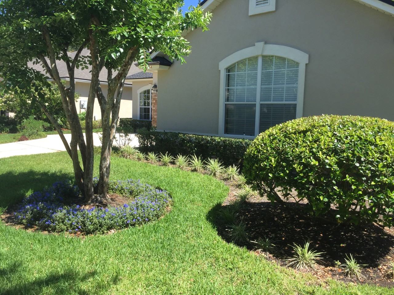 1464 Barrington Circle #NA - Photo 3 of 50