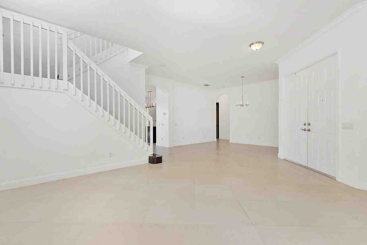 11195 Millpond Greens Dr #NA - Photo 3 of 14