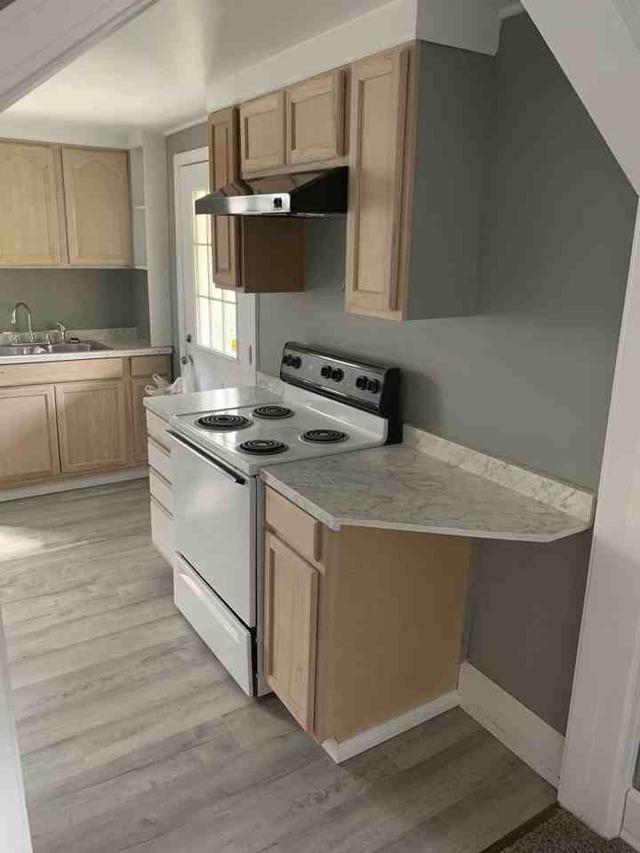 447 Pennsylvania Ave #447-1-2 - Photo 4 of 10