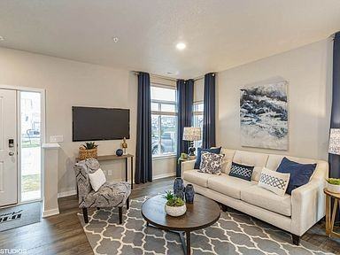 856 Ne Larkspur Ave #1 - Photo 2 of 16