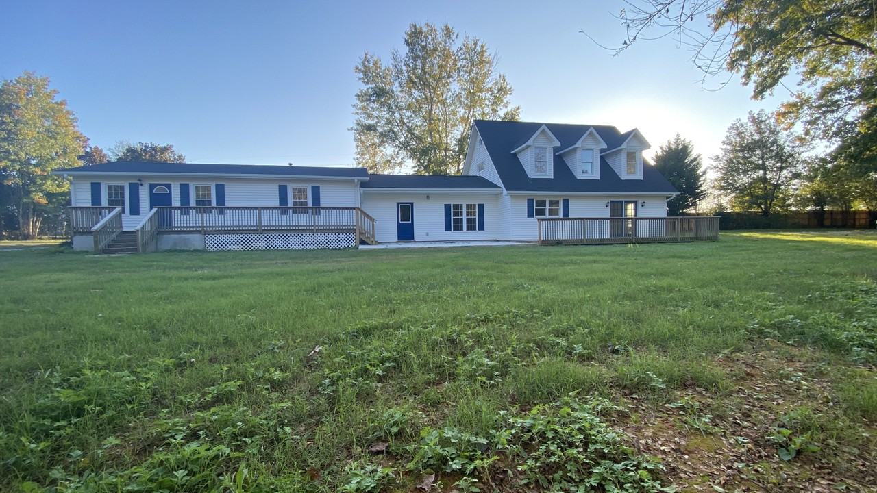 1644 Standing Rock Rd #A - Photo 2 of 21