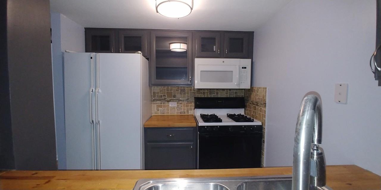 1968 Kenilworth Cir #F - Photo 5 of 17