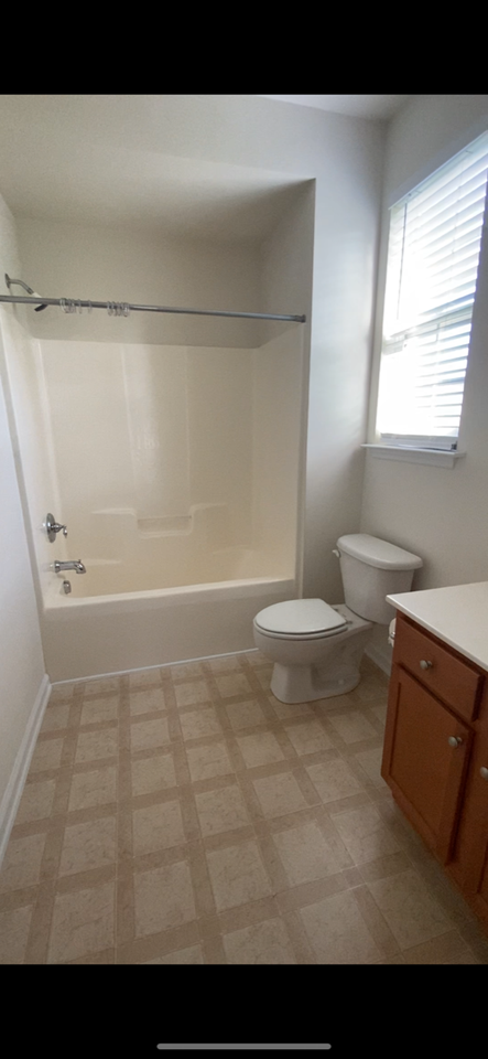 8031 Hyannis Ct #NA - Photo 7 of 8
