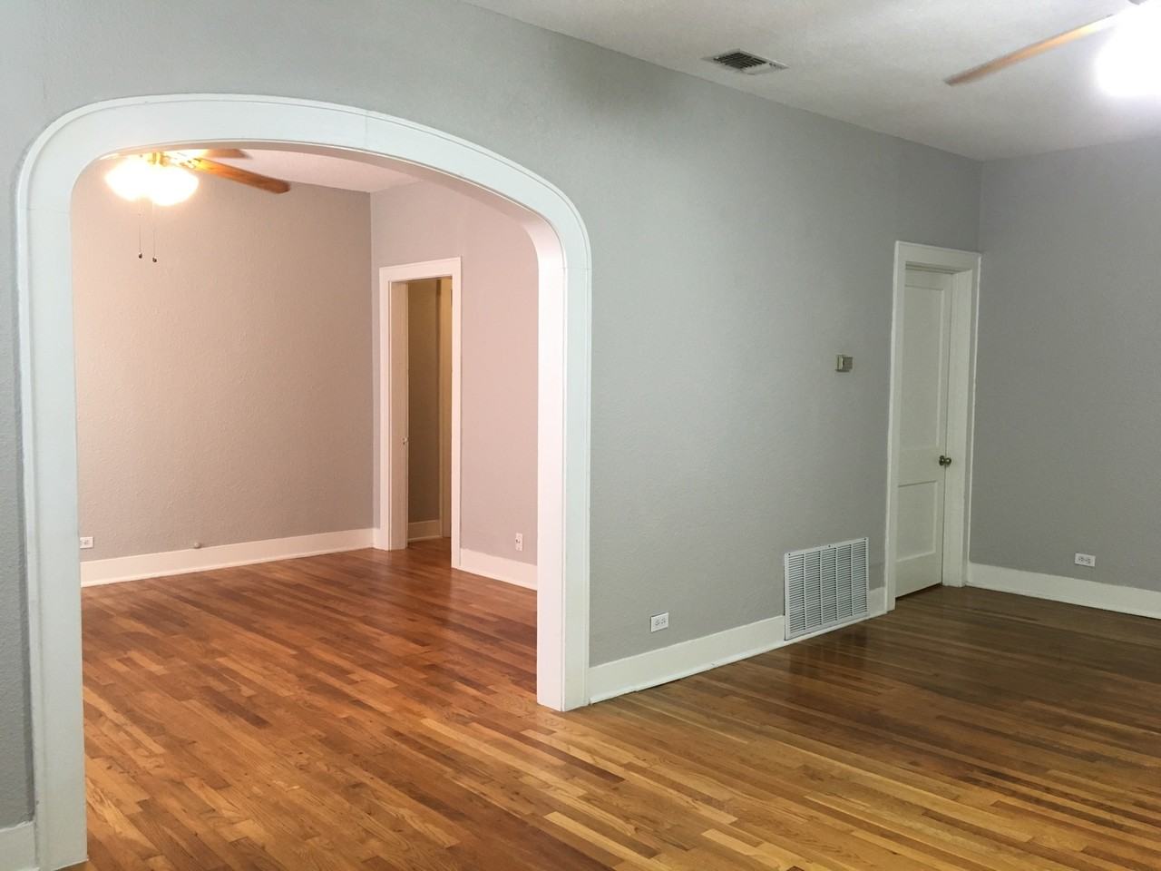 715 E Elmira St #NA - Photo 2 of 16